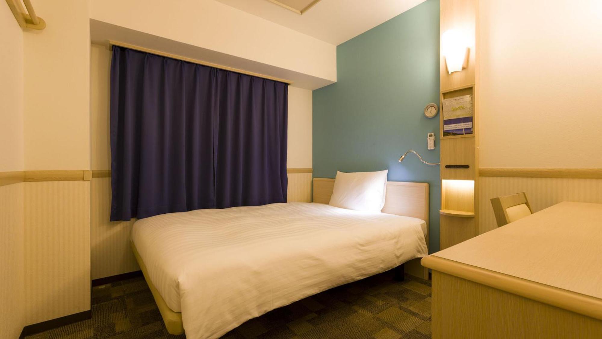 Toyoko Inn Shiki Eki Higashi Guchi Стая снимка